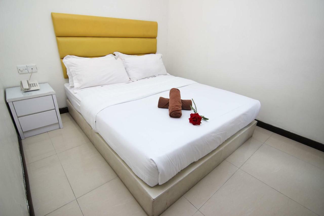 Rose Cottage Hotel Bandar Seri Alam Johor Bahru Exterior foto